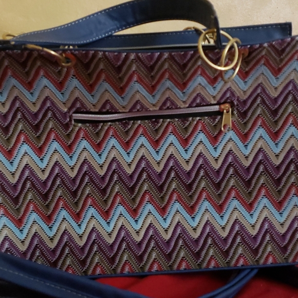 Purse - Picture 4 of 4